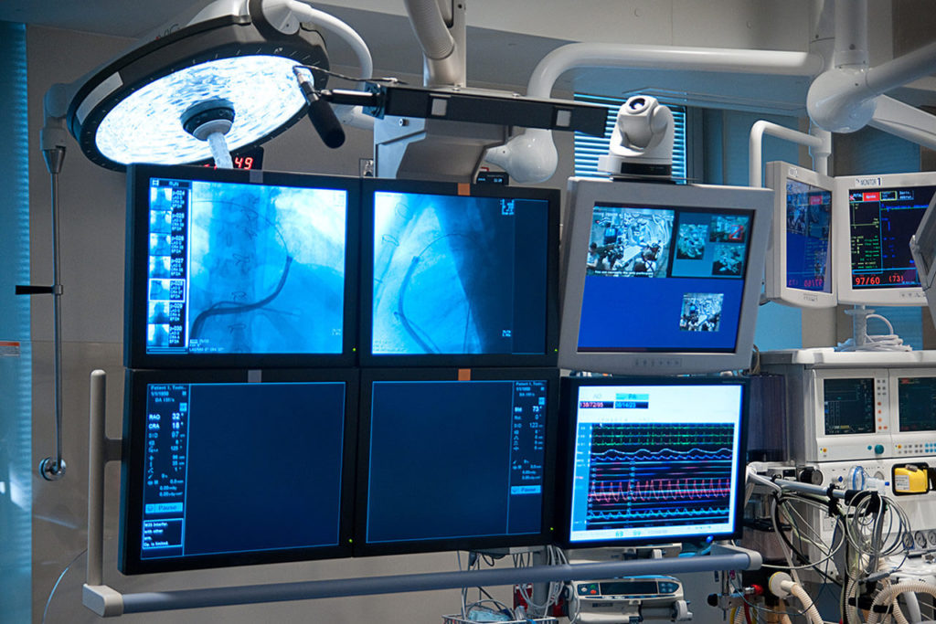 What is a smart operating room?